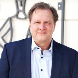 Porträt von Dr. Oliver Dietrich